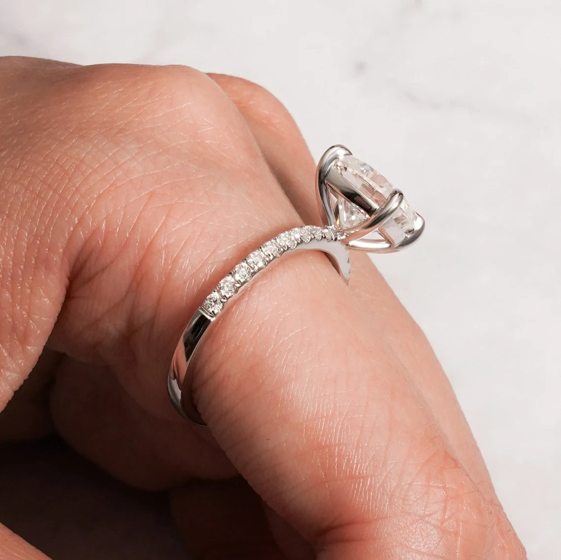 Elegant Moments | Moissanite Glow | Solid Gold Anniversary