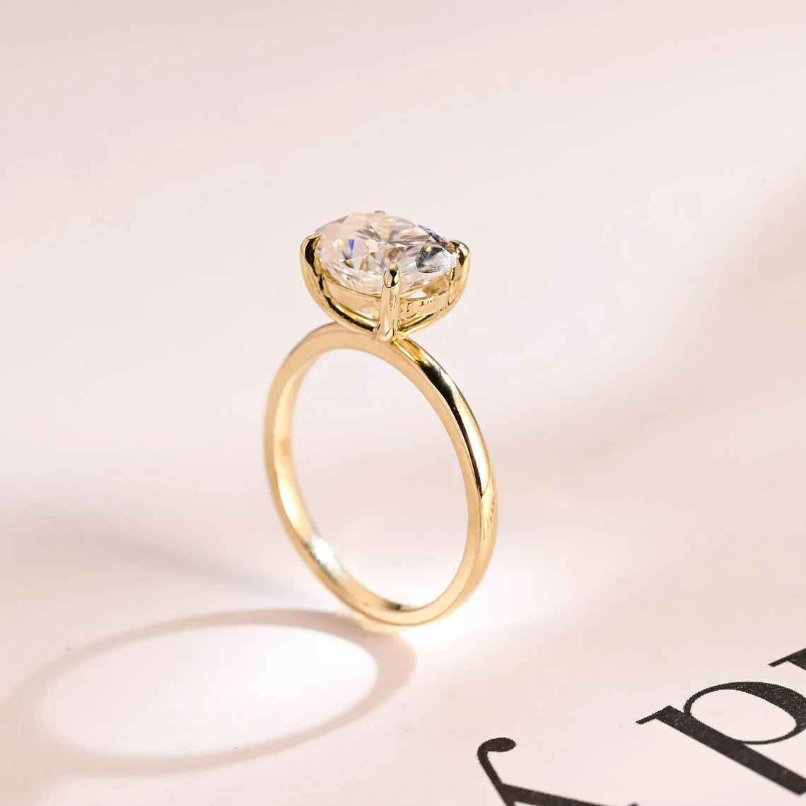 oval moissanite gold