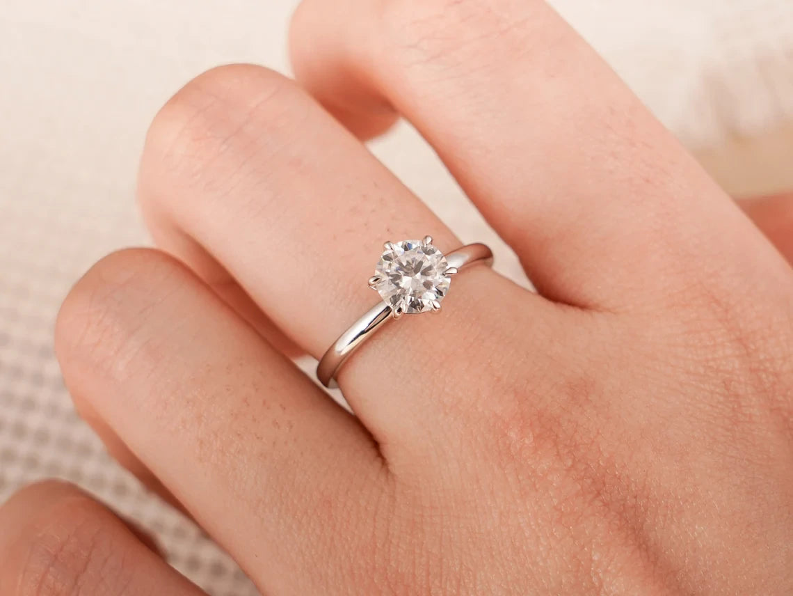 Solid Gold Treasure | Round Cut Beauty | Minimalist Ring