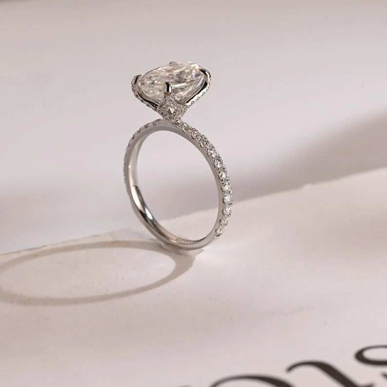 oval cut moissanite ring