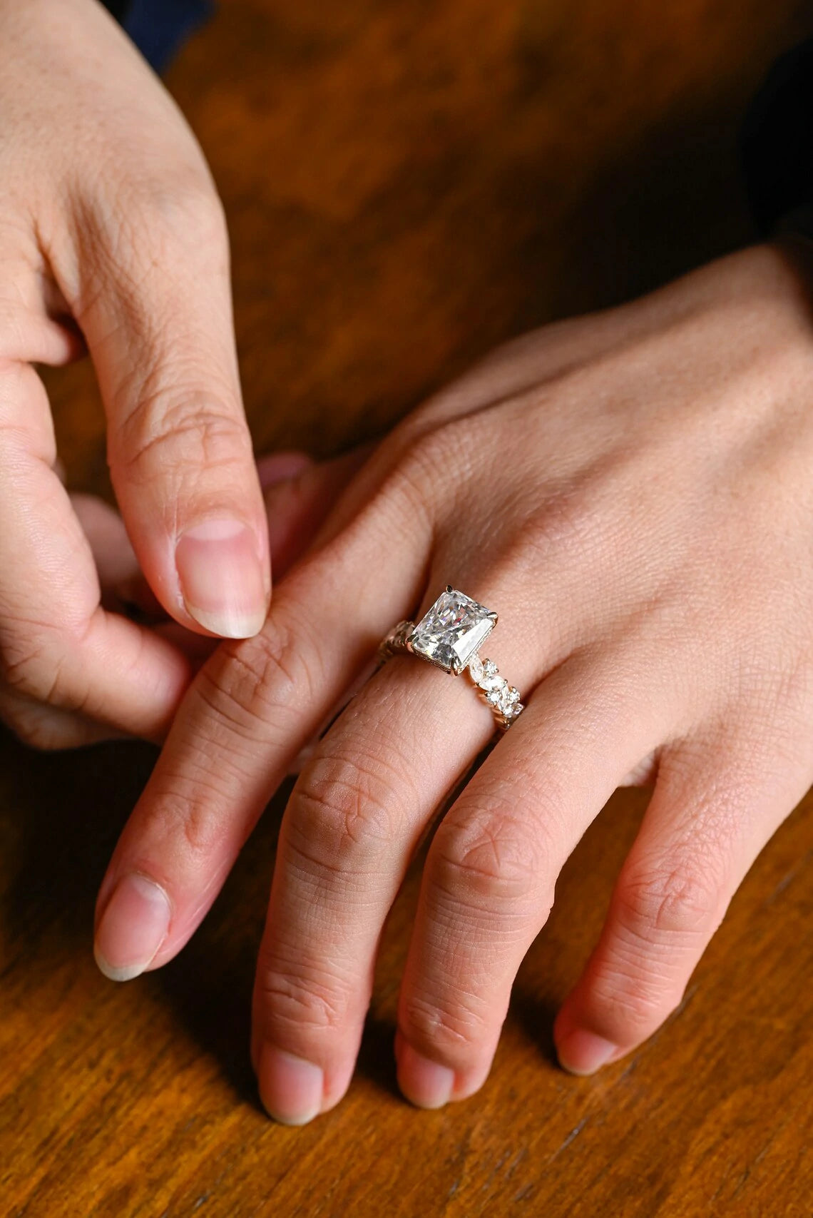 Dazzle in 18K | Engagement Ring Fire | Moissanite Magic