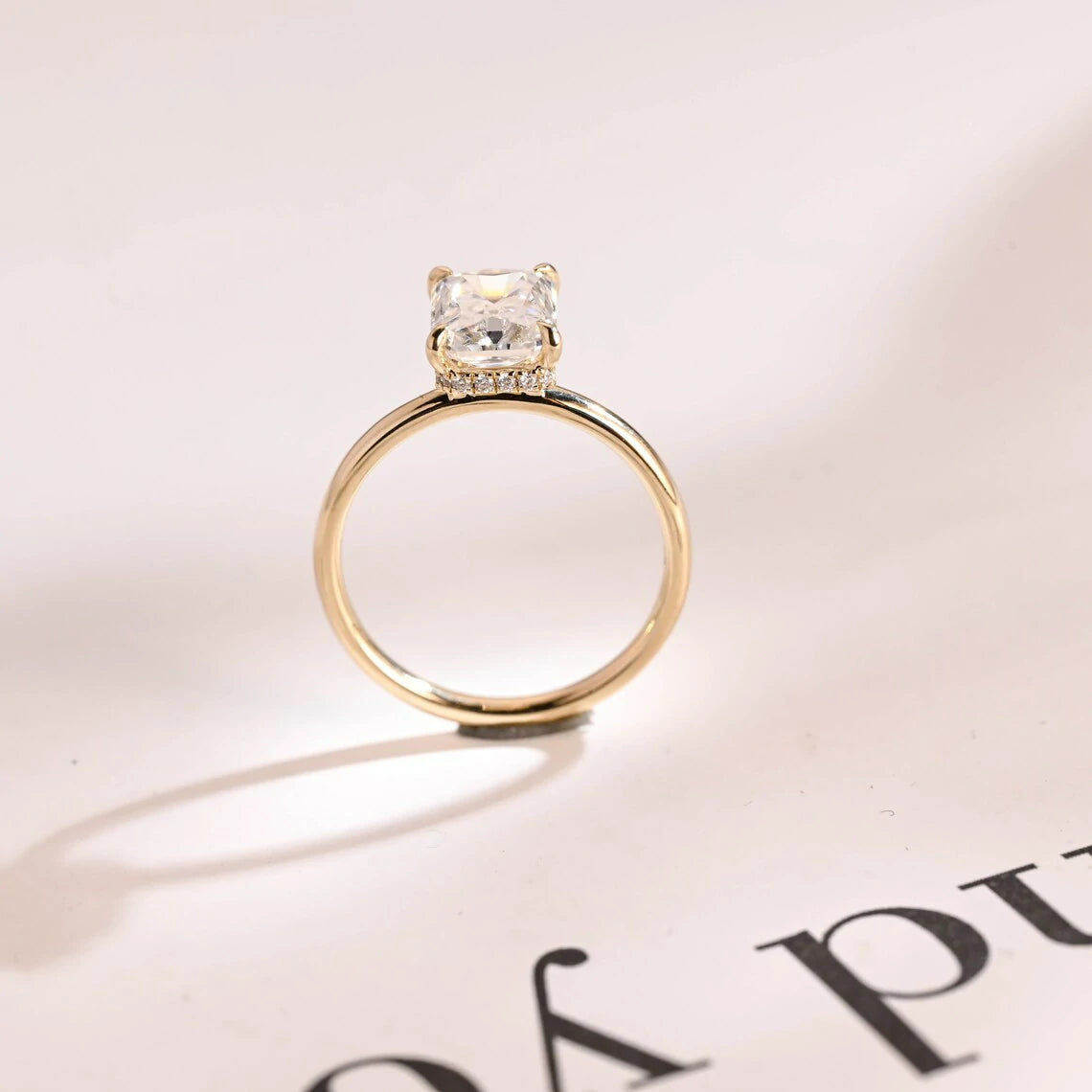 Hidden Sparkle | Radiant Engagement | 18K Anniversary Ring