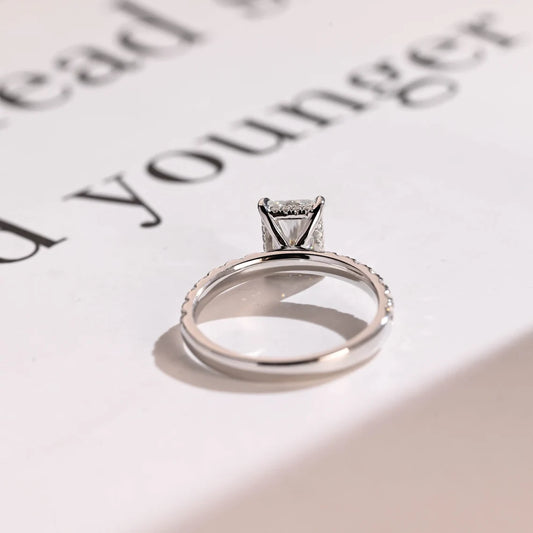 Radiant Halo Glow | PavĂŠ Band Spark | Solid Gold Beauty