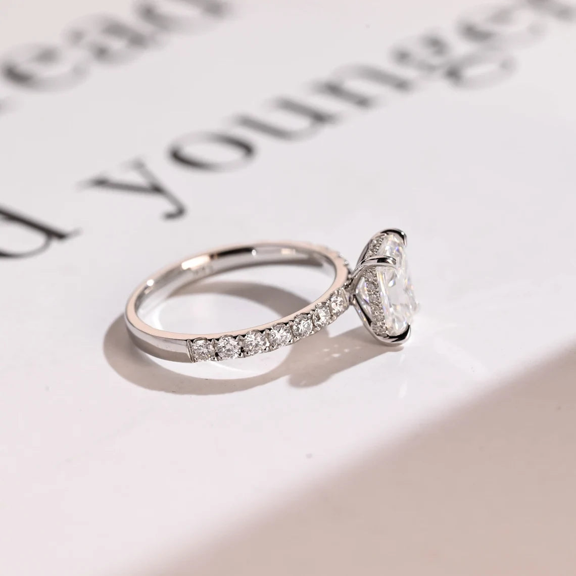 Anniversary Treasure | Moissanite Radiance | Gold Brilliance