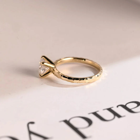 Hammered Gold Finish | Round Moissanite | Elegant Ring