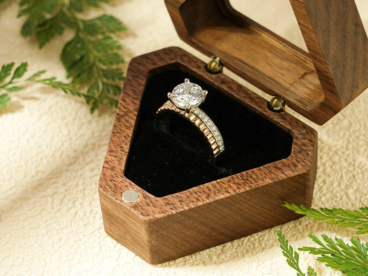 Double Band Elegance | Solid Gold Ring | Moissanite Shine