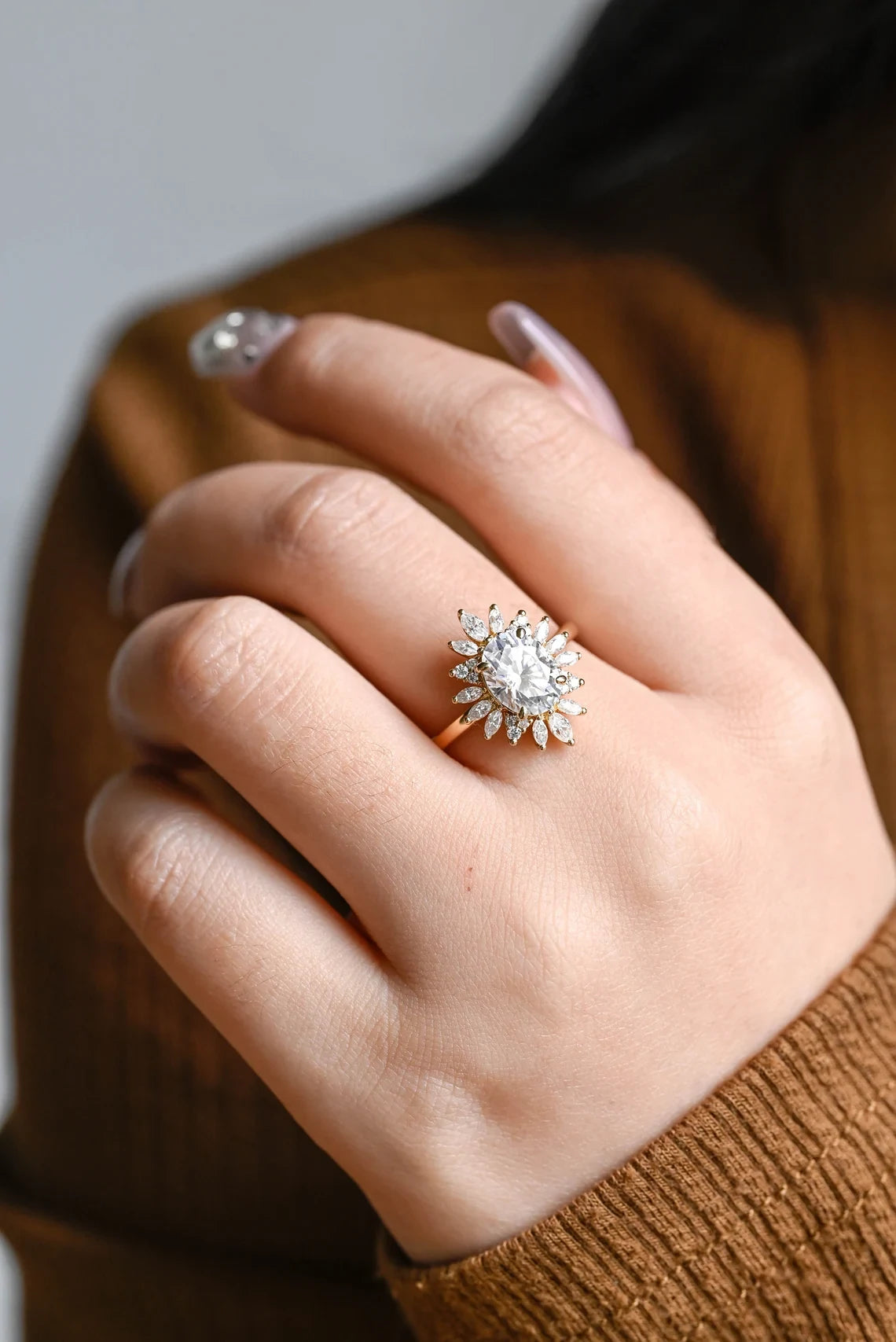 moissanite oval halo