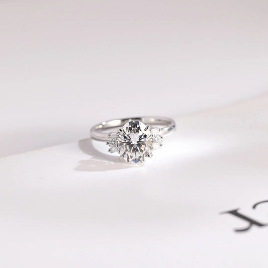 Oval Moissanite Engagement Ring