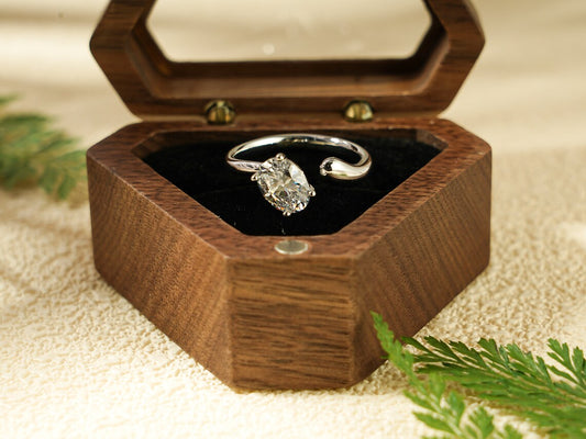 oval moissanite ring