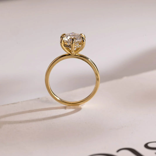 Hidden Halo Romance | Round Cut Glow | Solid Gold Sparkle