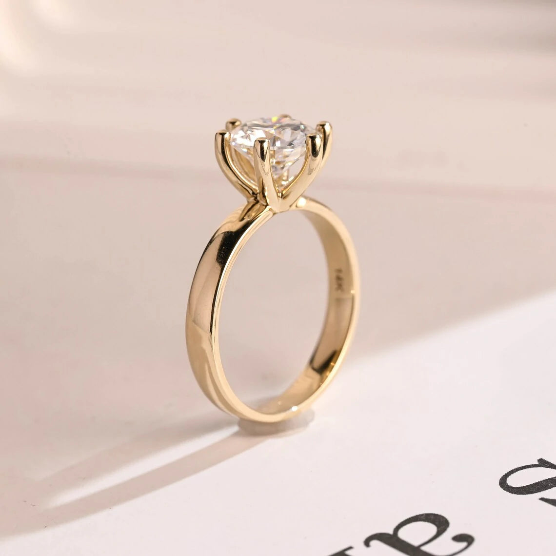Round Stone Beauty | Minimalist Gold Ring | Proposal Ready
