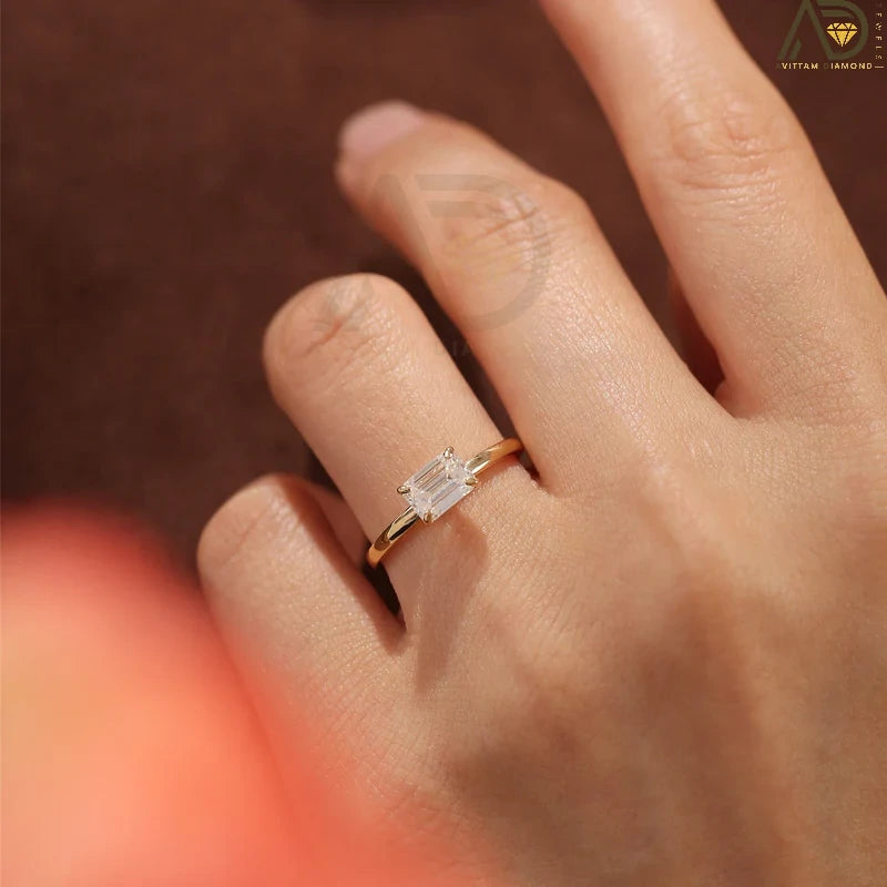 Sparkling Moissanite Ring
