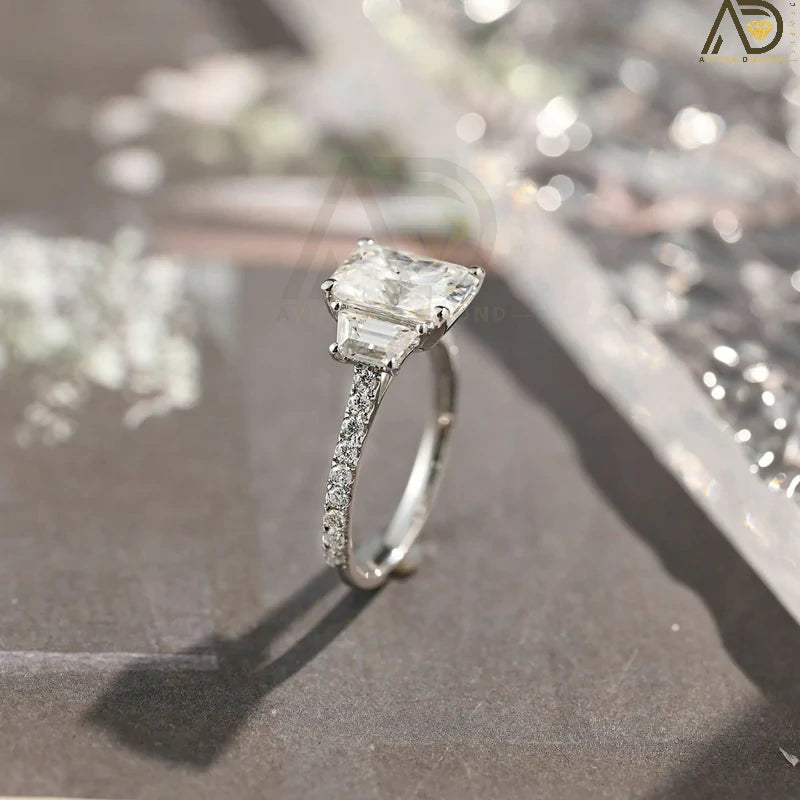 Pave Setting Moissanite Jewelry
