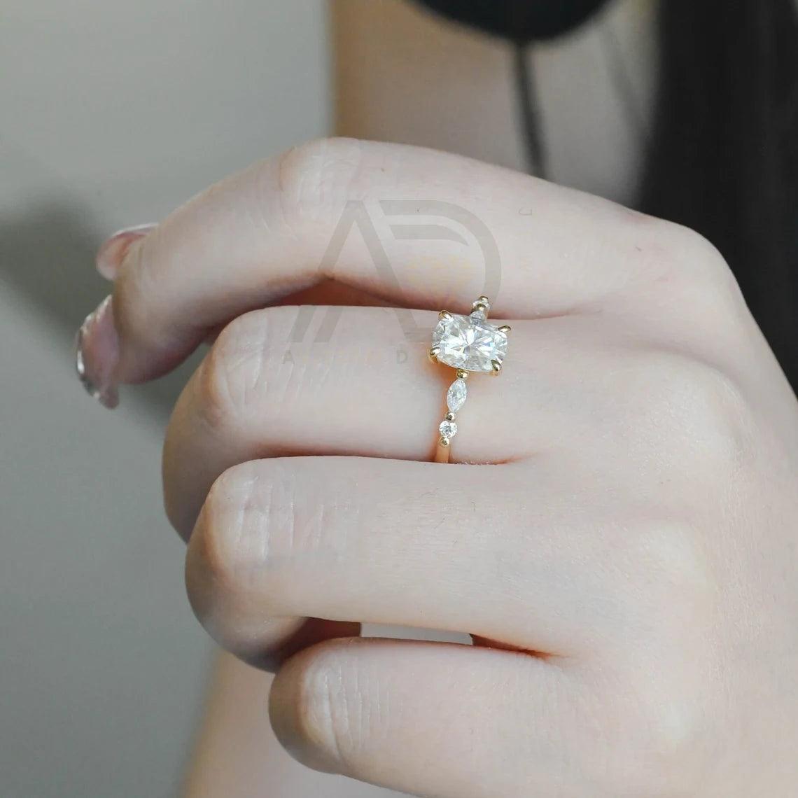 Elongated Cushion Cut Moissanite Engagement Ring, 10K Solid Gold Promise Ring, 14K Solid Gold Promise Ring, 18K Solid Gold Promise Ring, Alternating Moissanite Ring, Personalized Ring Gift, Moissanite Engagement Ring, Cushion Cut Ring, Solid Gold Promise Ring, Custom Moissanite Ring, Unique Engagement Ring, Handcrafted Promise Ring, Personalized Gold Ring, Moissanite Wedding Jewelry, Customizable Gold Ring