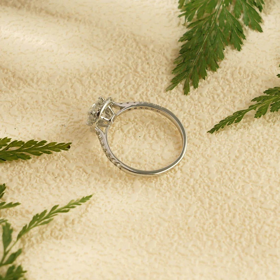 Elegant Solid Gold Ring | Moissanite Round Cut | Halo Style for Love