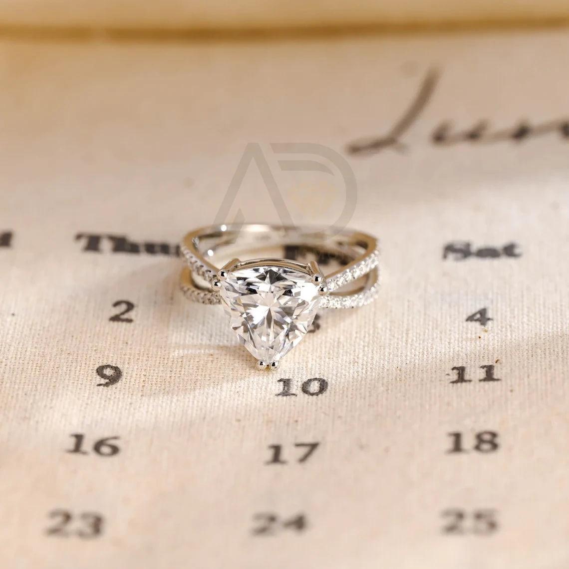 Trilliant Cut Paved Moissanite Engagement Ring with Halo, Gold Split Shank Round Trillion Shaped Vintage Style Wedding Ring Anniversary Gift