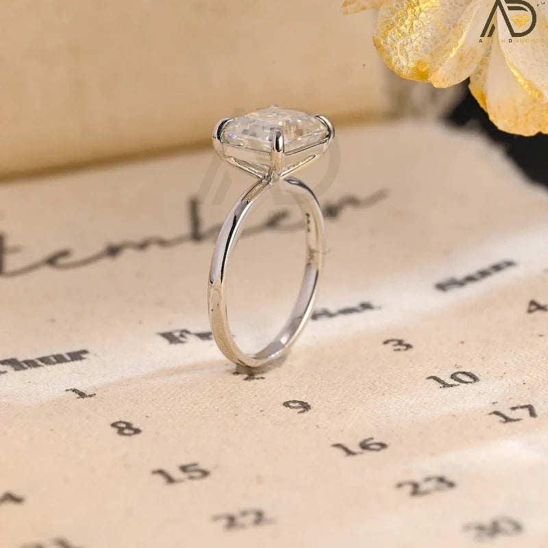 Designer Sparkling Moissanite Jewelry