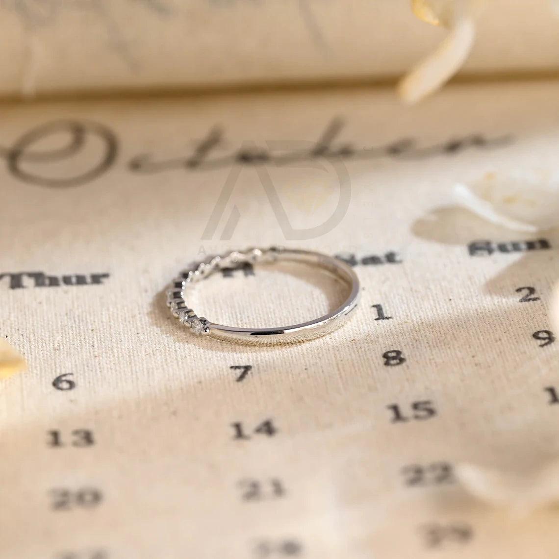 Round moissanite wedding band, Solid gold moissanite bridal band, Half-eternity moissanite matching band diamond ring, Anniversary gifts, Sparkling moissanite band, Half-eternity wedding band, Bridal jewelry, Customizable anniversary ring, Handcrafted moissanite band, Gold anniversary ring