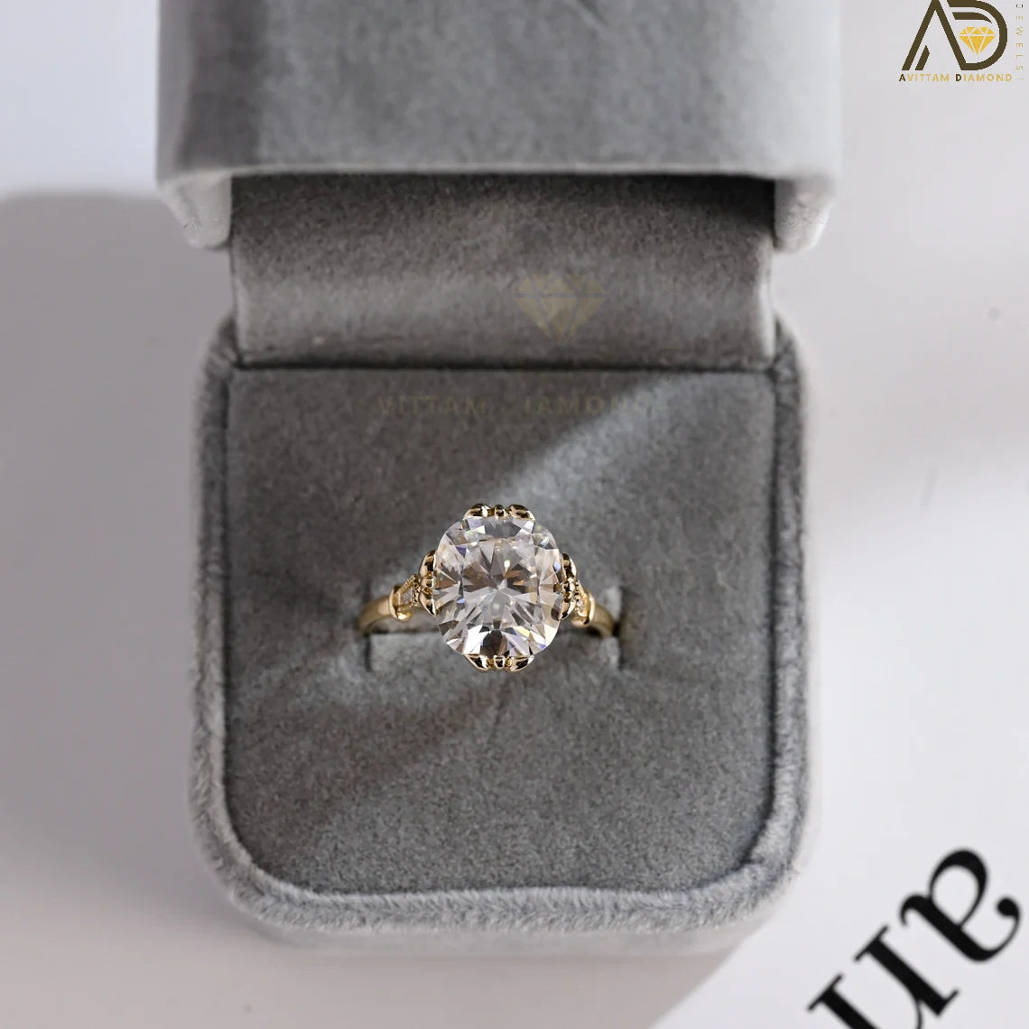 Old Cushion Cut Moissanite