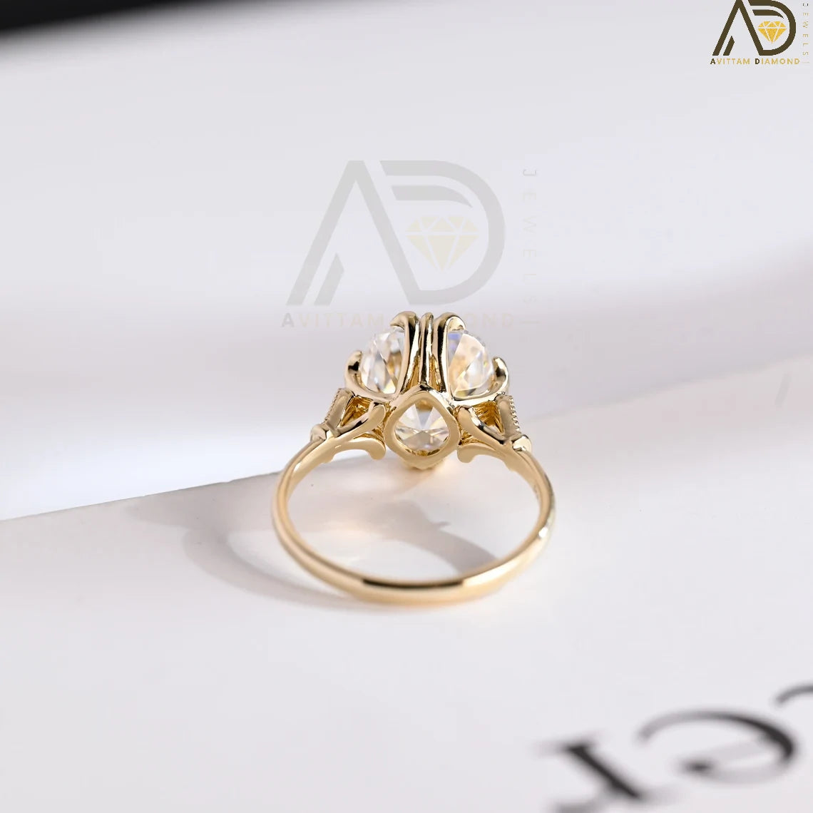Stylish Cushion Cut Rings