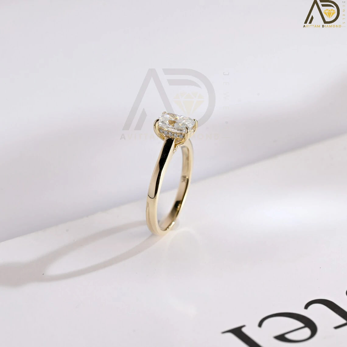 18K Gold Moissanite Ring