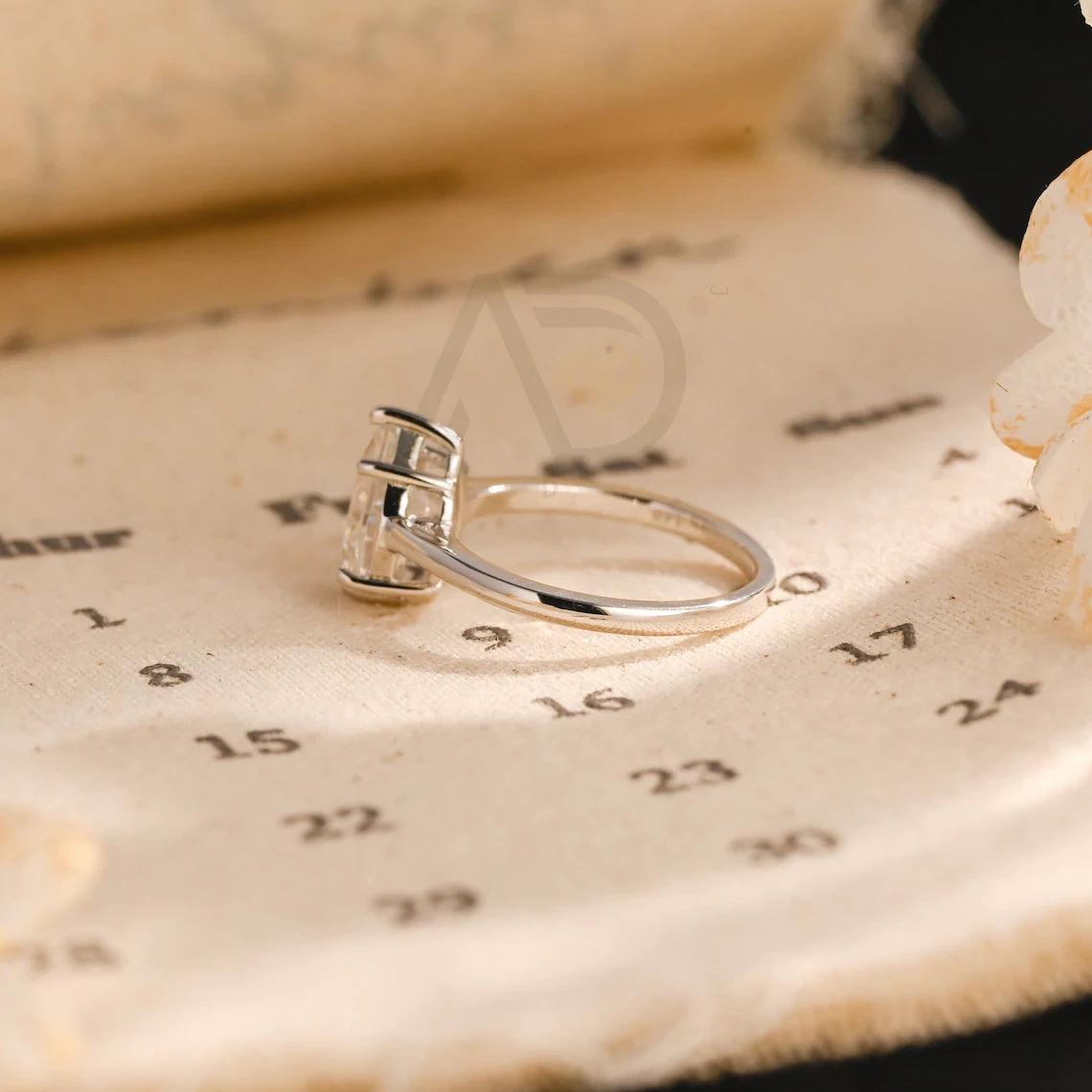 Solitaire pear cut moissanite engagement ring, Solid gold minimalist style promise ring wedding ring, Anniversary gift for her, Pear cut moissanite ring, Minimalist wedding band, Anniversary jewelry, Bridal ring set.