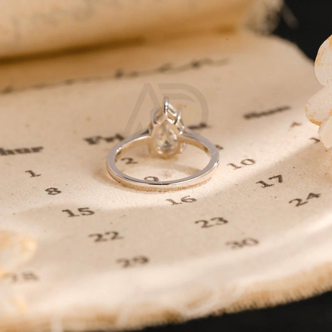 Solitaire pear cut moissanite engagement ring, Solid gold minimalist style promise ring wedding ring, Anniversary gift for her, Pear cut moissanite ring, Minimalist wedding band, Anniversary jewelry, Bridal ring set.