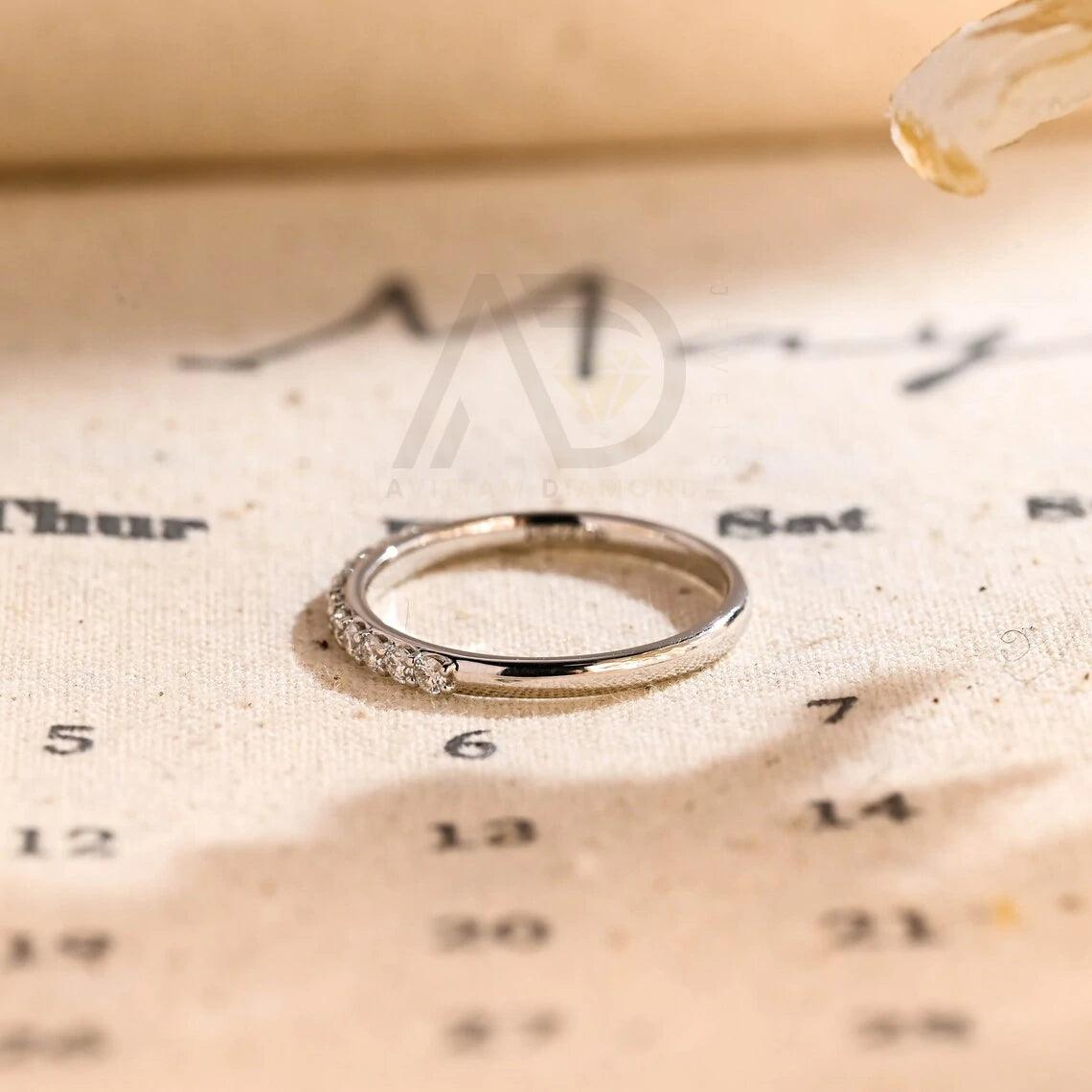 Round Moissanite Wedding Band, Solid Gold Moissanite Bridal Band, Half-Eternity Matching Band, Engagement Ring Anniversary Gifts, Women's Moissanite Ring, Customizable Fine Jewelry, Unique Anniversary Band, Luxurious Symbol of Love, Timeless Elegance, Romantic Anniversary Jewelry