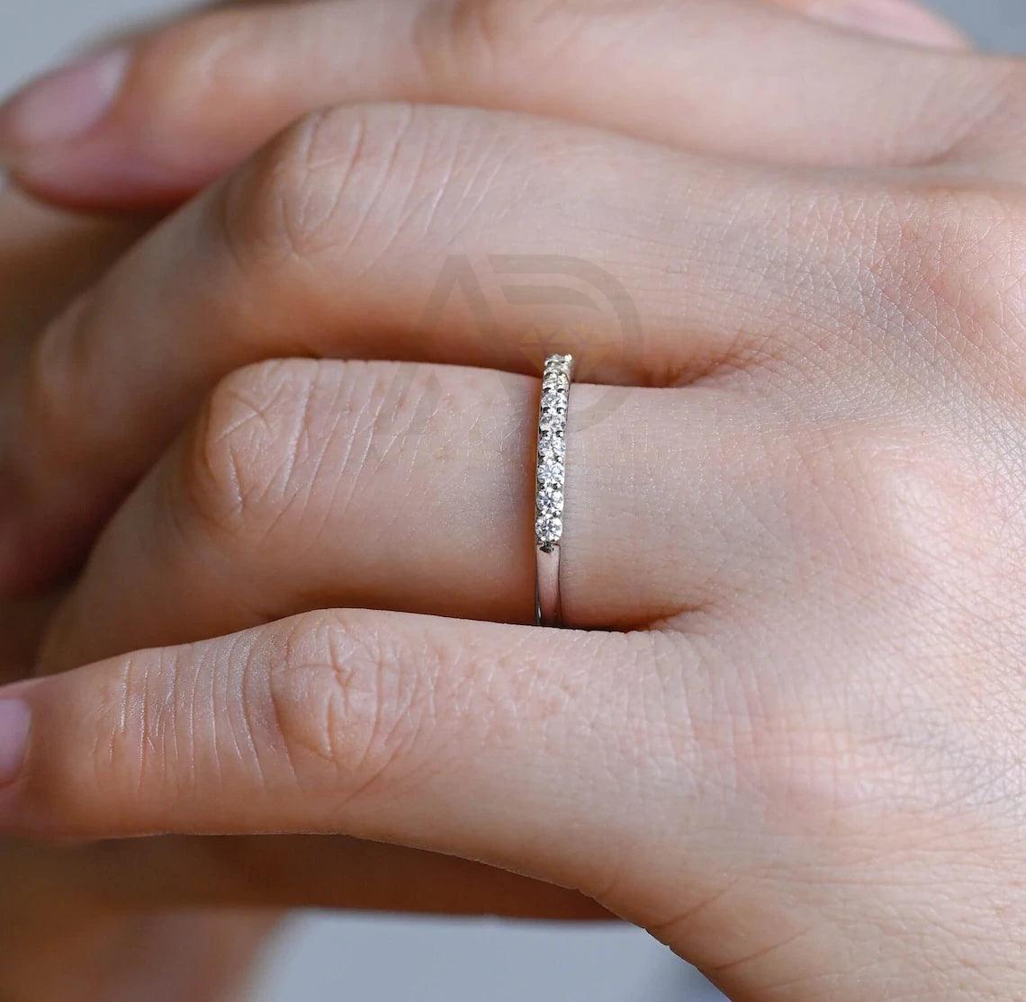 Round Moissanite Wedding Band, Solid Gold Moissanite Bridal Band, Half-Eternity Matching Band, Engagement Ring Anniversary Gifts, Women's Moissanite Ring, Customizable Fine Jewelry, Unique Anniversary Band, Luxurious Symbol of Love, Timeless Elegance, Romantic Anniversary Jewelry