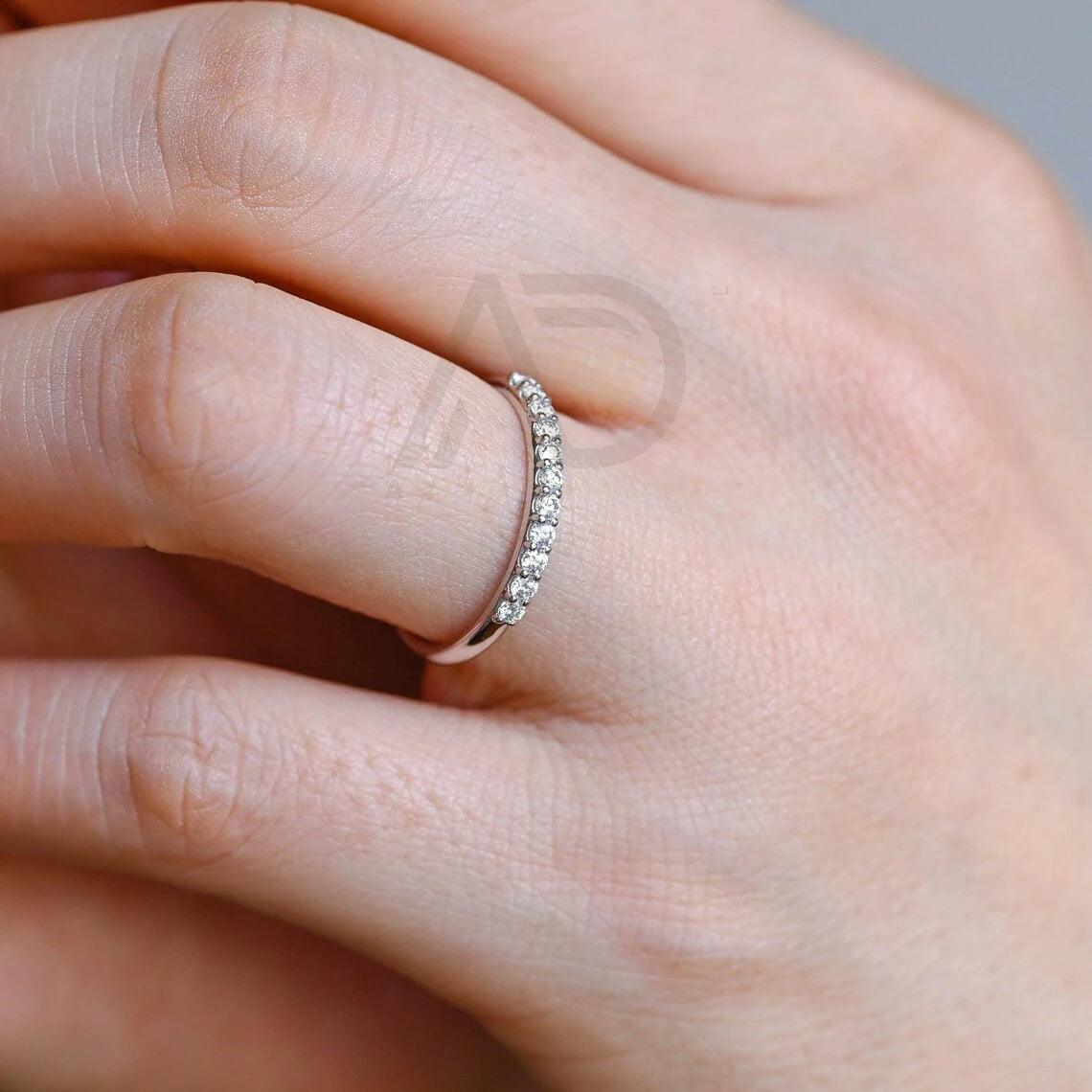 Round Moissanite Wedding Band, Solid Gold Moissanite Bridal Band, Half-Eternity Matching Band, Engagement Ring Anniversary Gifts, Women's Moissanite Ring, Customizable Fine Jewelry, Unique Anniversary Band, Luxurious Symbol of Love, Timeless Elegance, Romantic Anniversary Jewelry