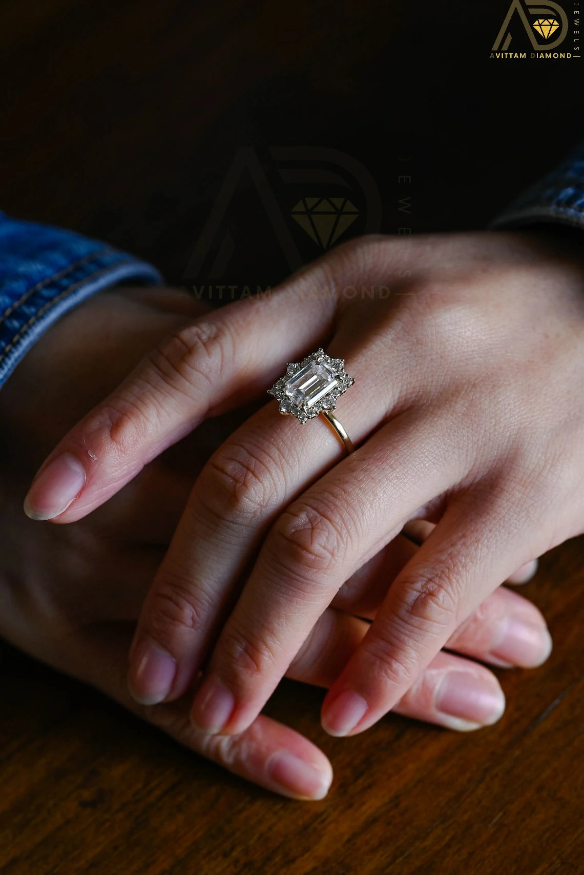 Timeless Proposal Ring for Women
Halo Moissanite Wedding Ring