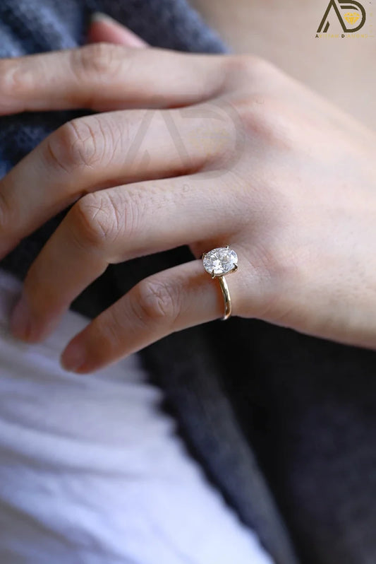 Oval Cut Moissanite Ring