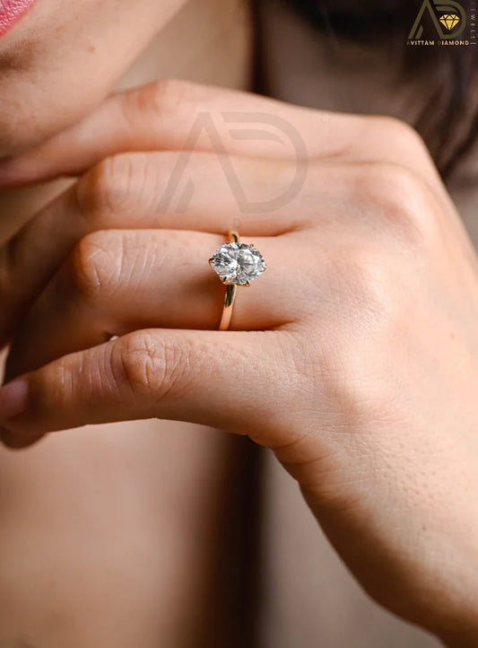 Oval Cut Moissanite Ring