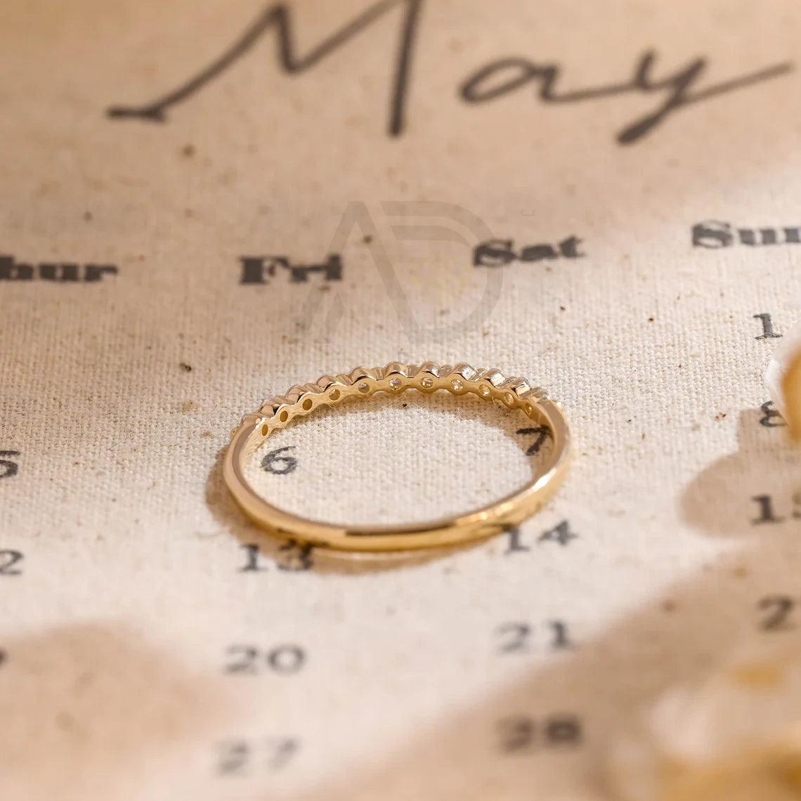 Round moissanite wedding band, Solid gold moissanite bridal band, Half-eternity moissanite matching band diamond ring, Anniversary gifts, Sparkling moissanite band, Half-eternity wedding band, Bridal jewelry, Customizable anniversary ring, Handcrafted moissanite band, Gold anniversary ring