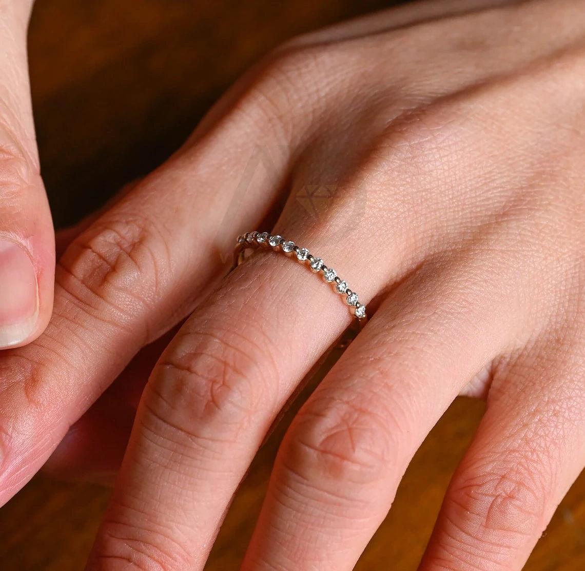 Round moissanite wedding band, Solid gold moissanite bridal band, Half-eternity moissanite matching band diamond ring, Anniversary gifts, Sparkling moissanite band, Half-eternity wedding band, Bridal jewelry, Customizable anniversary ring, Handcrafted moissanite band, Gold anniversary ring