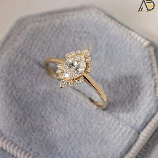 Oval Cut Moissanite Ring