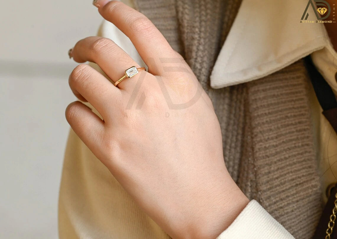Anniversary Moissanite Ring