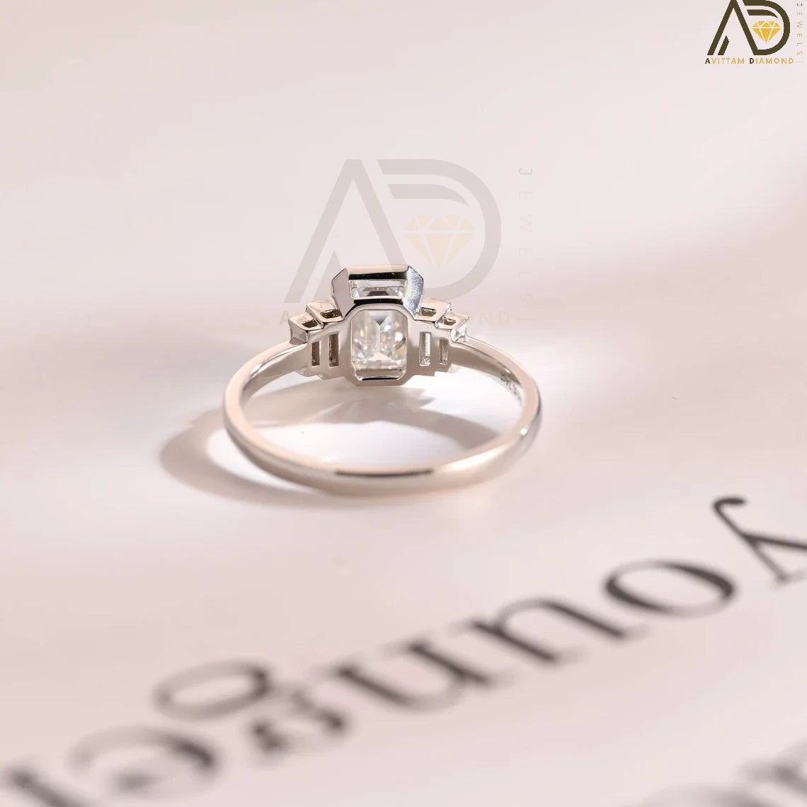 women’s engagement ring,