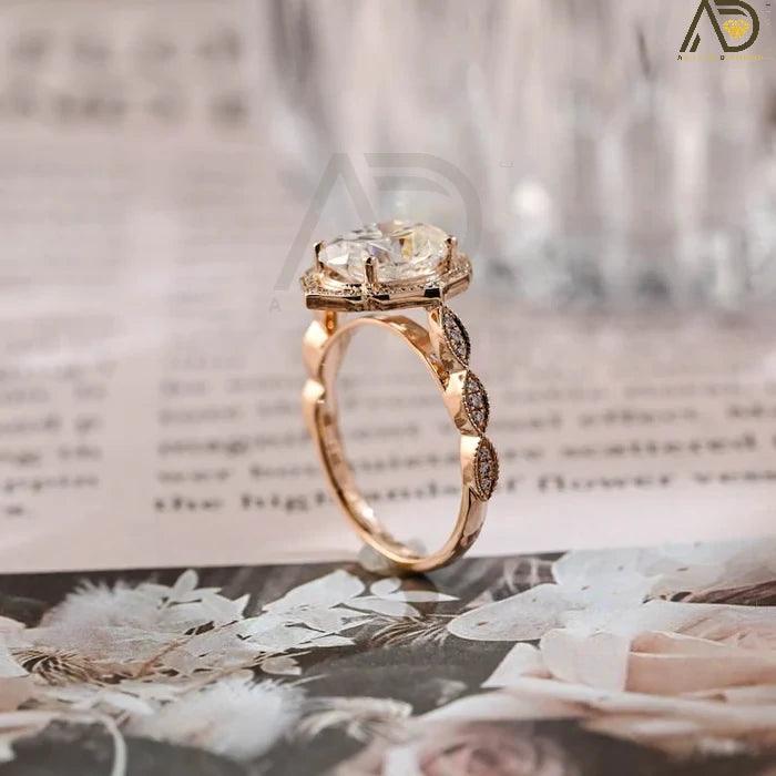oval ring with hidden halo