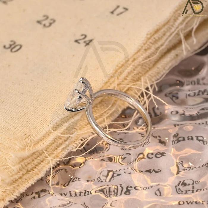 oval cut diamond ring