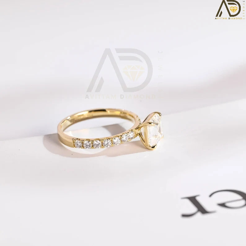 Elegant Moissanite Jewelry