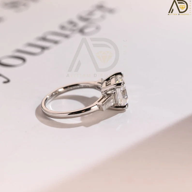 Unique Moissanite Designs