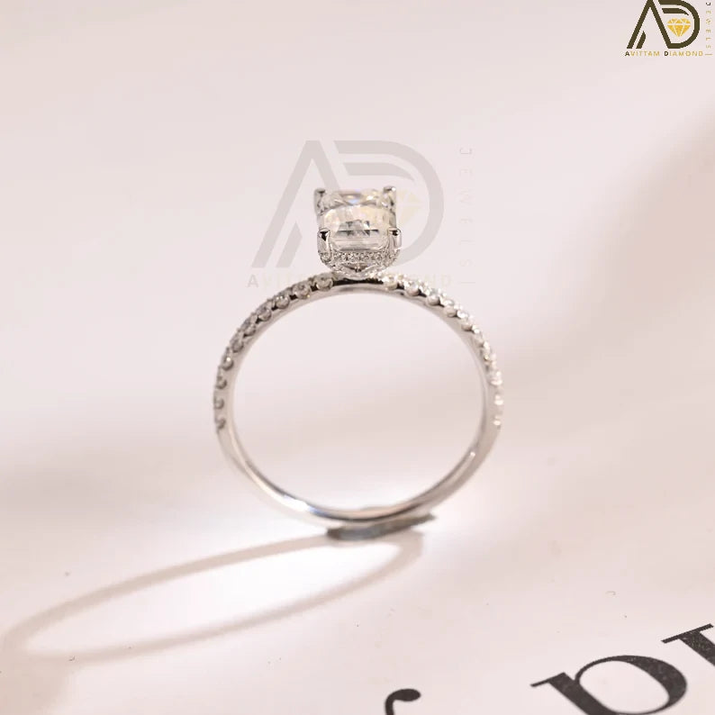Discover the elegance of this solid gold minimalist engagement ring featuring a stunning emerald-cut Moissanite stone. Perfect for proposals, anniversaries, and birthdays, this luxury ring is an ideal gift for women.