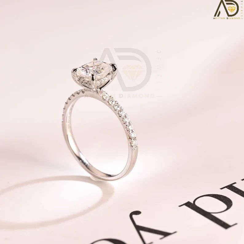 Beautiful Anniversary Gifts for Women