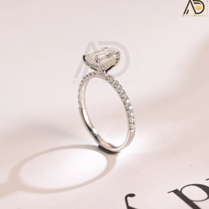 Discover the elegance of this solid gold minimalist engagement ring featuring a stunning emerald-cut Moissanite stone. Perfect for proposals, anniversaries, and birthdays, this luxury ring is an ideal gift for women.