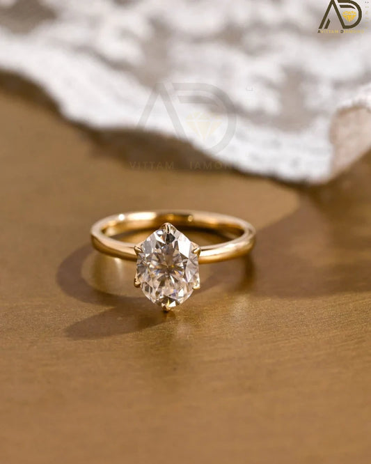 Oval Cut Moissanite Ring
