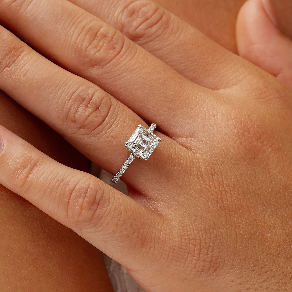 lab grown diamond ring | lab grown diamond engagement rings