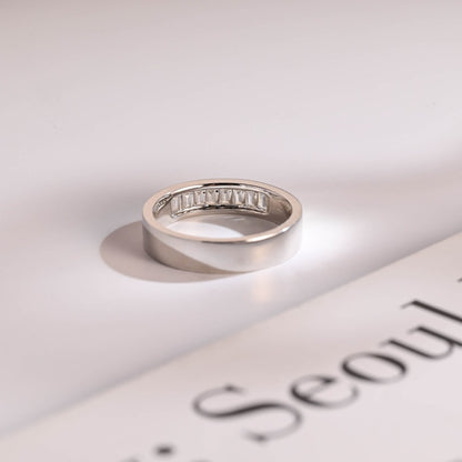 Modern wedding band