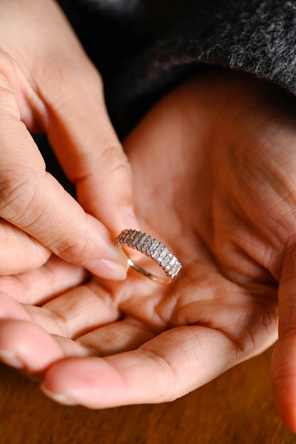 Half eternity ring gold