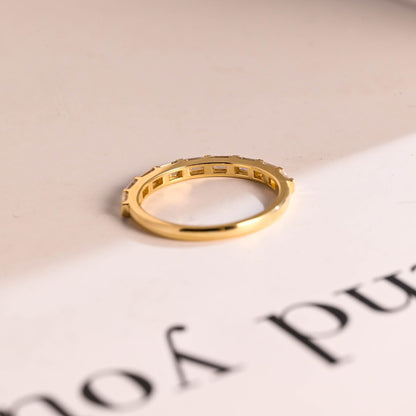 Anniversary ring for her